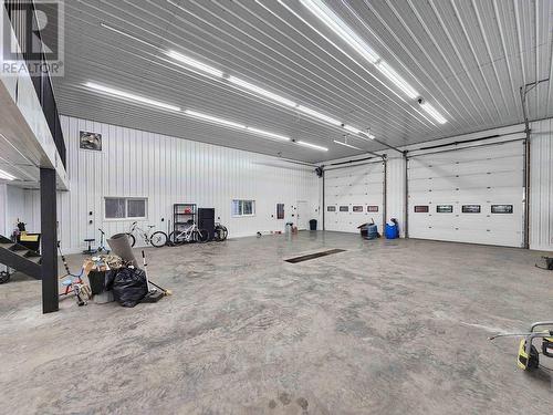 11885 Muralt Road, Prince George, BC - Indoor Photo Showing Garage