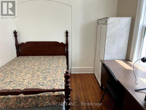 703-705 Partington Avenue, Windsor, ON - Indoor Photo Showing Bedroom