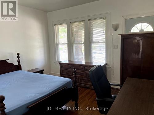 703-705 Partington Avenue, Windsor, ON - Indoor Photo Showing Bedroom