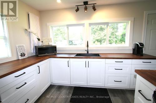 3 Antiquary Road, Kawartha Lakes, ON - Indoor Photo Showing Kitchen