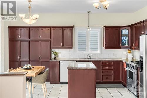 16 Halkirk Avenue, Ottawa, ON - Indoor Photo Showing Kitchen