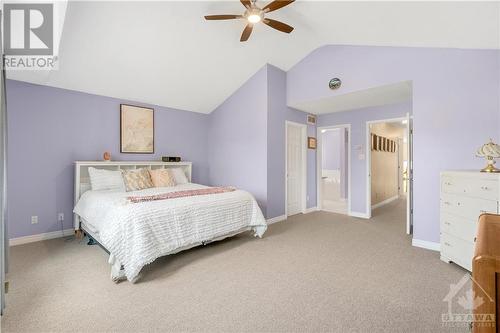 16 Halkirk Avenue, Ottawa, ON - Indoor Photo Showing Bedroom