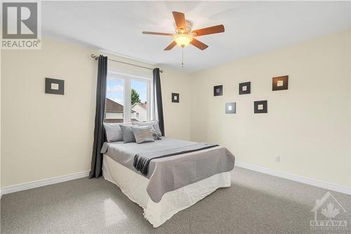 16 Halkirk Avenue, Ottawa, ON - Indoor Photo Showing Bedroom