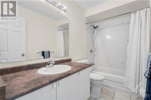 16 Halkirk Avenue, Ottawa, ON - Indoor Photo Showing Bathroom