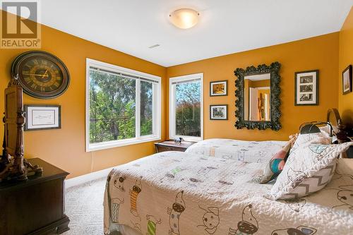 3316 Ridge Boulevard, West Kelowna, BC - Indoor Photo Showing Bedroom