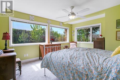 3316 Ridge Boulevard, West Kelowna, BC - Indoor Photo Showing Bedroom