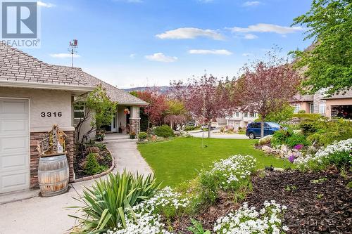 3316 Ridge Boulevard, West Kelowna, BC - Outdoor