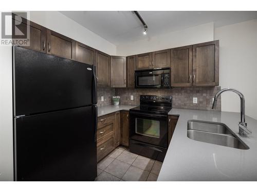 654 Cook Road Unit# 208, Kelowna, BC 