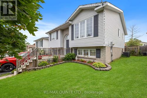 7 Faraday Gardens, Belleville, ON - Outdoor