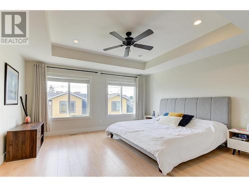 847 Rose Avenue, Kelowna, BC - Indoor Photo Showing Bedroom