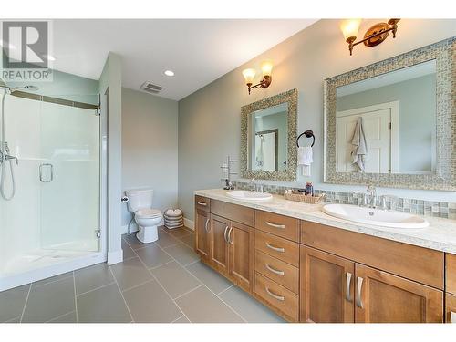 847 Rose Avenue, Kelowna, BC - Indoor Photo Showing Bathroom