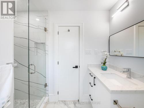 39 Commonwealth Avenue, Toronto (Kennedy Park), ON - Indoor Photo Showing Bathroom