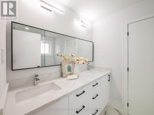 39 Commonwealth Avenue, Toronto (Kennedy Park), ON - Indoor Photo Showing Bathroom