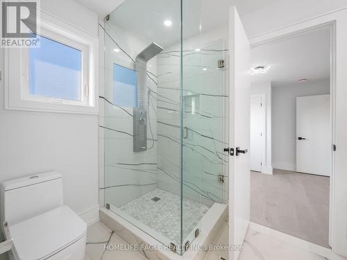 39 Commonwealth Avenue, Toronto (Kennedy Park), ON - Indoor Photo Showing Bathroom