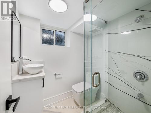 39 Commonwealth Avenue, Toronto (Kennedy Park), ON - Indoor Photo Showing Bathroom