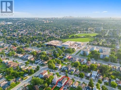 39 Commonwealth Avenue, Toronto (Kennedy Park), ON - Outdoor With View