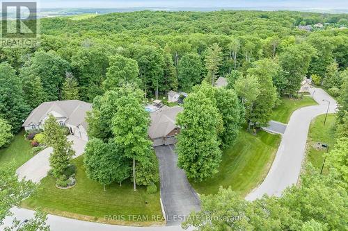 16 Boothby Crescent, Springwater (Minesing), ON 