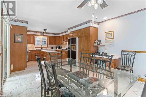 7737 Mount Carmel Boulevard, Niagara Falls, ON - Indoor Photo Showing Dining Room