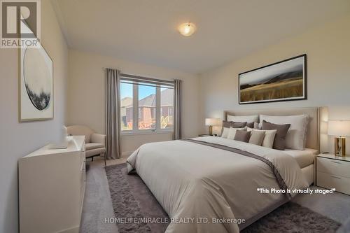 8 Beatrice Drive, Wasaga Beach, ON - Indoor Photo Showing Bedroom