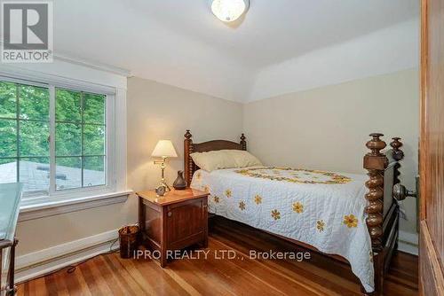 67 Mill Street S, Brampton (Downtown Brampton), ON - Indoor Photo Showing Bedroom