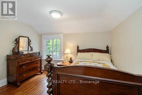 67 Mill Street S, Brampton (Downtown Brampton), ON - Indoor Photo Showing Bedroom