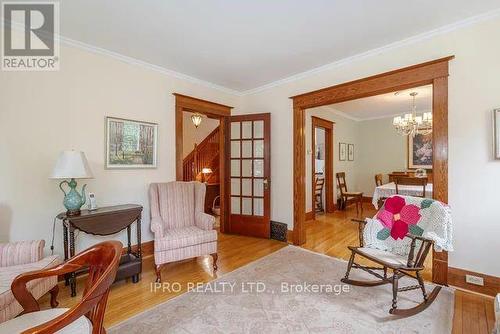 67 Mill Street S, Brampton (Downtown Brampton), ON - Indoor Photo Showing Living Room