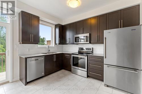 29 - 1169 Garner Road E, Hamilton (Ancaster), ON - Indoor Photo Showing Kitchen