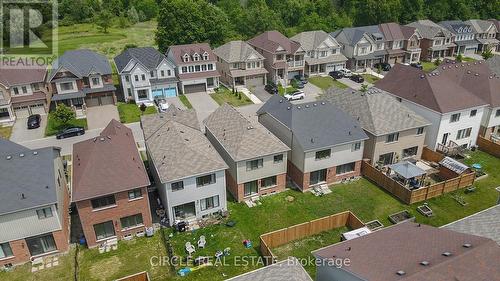 8150 Buckeye Crescent, Niagara Falls, ON - Outdoor With Facade