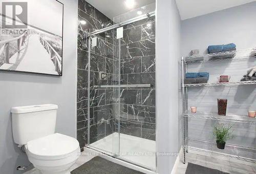 3 Craftsman Road, Caledon, ON - Indoor Photo Showing Bathroom