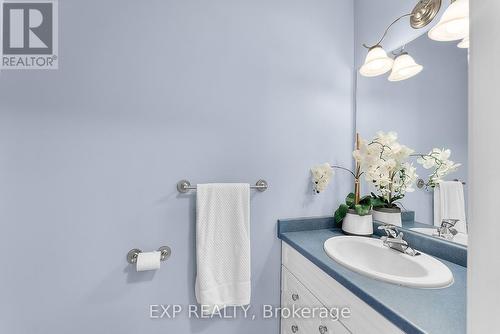 1817 Four Mile Creek Road, Niagara-On-The-Lake, ON - Indoor Photo Showing Bathroom