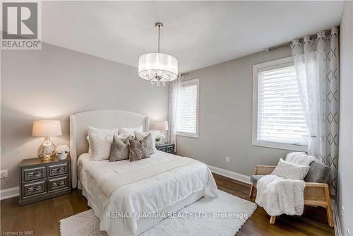 26 Olde School Court, St. Catharines, ON - Indoor Photo Showing Bedroom