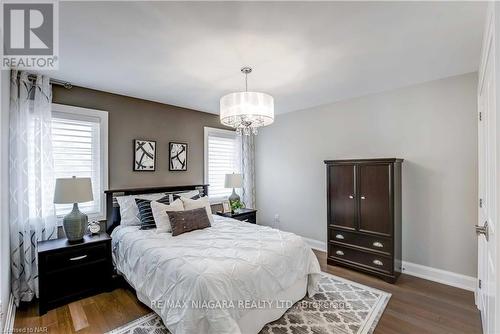 26 Olde School Court, St. Catharines, ON - Indoor Photo Showing Bedroom