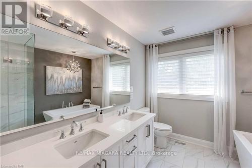 26 Olde School Court, St. Catharines, ON - Indoor Photo Showing Bathroom