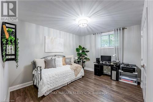 26 Olde School Court, St. Catharines, ON - Indoor Photo Showing Bedroom