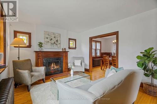 169 Clarence Street, Vaughan (West Woodbridge), ON - Indoor Photo Showing Living Room With Fireplace