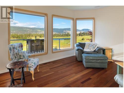 3076 Quail Crescent, Kelowna, BC - Indoor Photo Showing Other Room