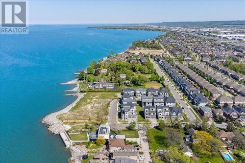 4 Sunrow Gate, Hamilton, ON - Outdoor With Body Of Water With View