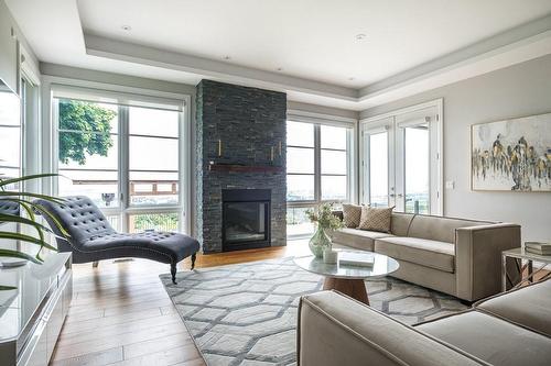 Gas Fireplace - 147 Mountain Park Avenue, Hamilton, ON - Indoor Photo Showing Living Room With Fireplace