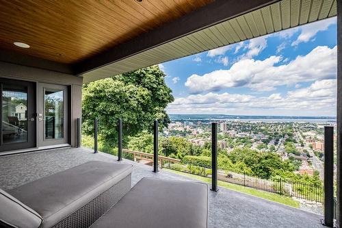 Second Floor Balcony - 147 Mountain Park Avenue, Hamilton, ON - Outdoor