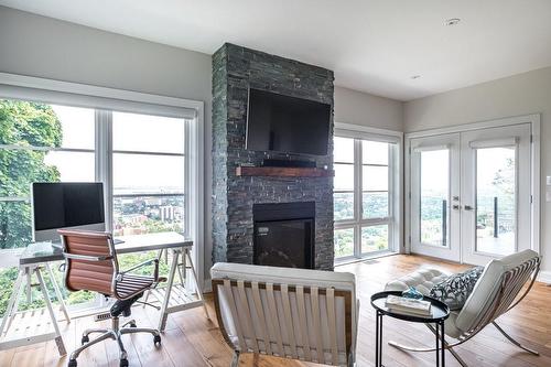 Bedroom/Den With Fireplace - 147 Mountain Park Avenue, Hamilton, ON - Indoor With Fireplace