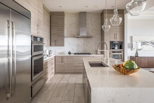 A Cook's Dream. Top of the Line Appliances From Built-In Miele Coffee/ Maker To A Full Range of High End JennAir Appliances,  All Designed To Add Ease And Speed To Meal Prep. - 147 Mountain Park Avenue, Hamilton, ON - Indoor Photo Showing Kitchen With Double Sink With Upgraded Kitchen