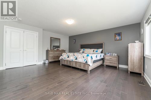 124 Drexler Avenue, Guelph/Eramosa (Rockwood), ON - Indoor Photo Showing Bedroom