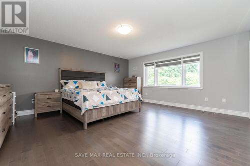 124 Drexler Avenue, Guelph/Eramosa (Rockwood), ON - Indoor Photo Showing Bedroom