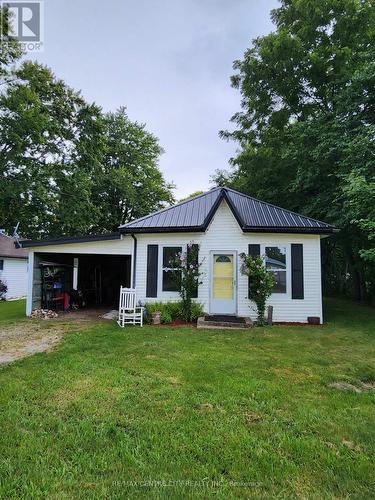 288 Elm Street W, Chatham-Kent (Bothwell), ON - Outdoor