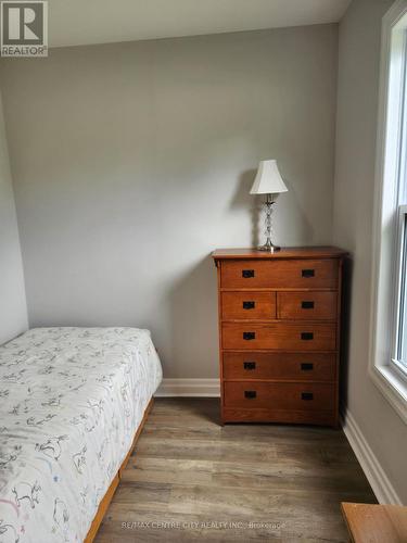 288 Elm Street W, Chatham-Kent (Bothwell), ON - Indoor Photo Showing Bedroom