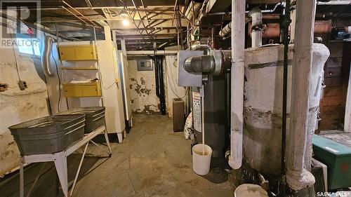 109 Lorne Street E, Swift Current, SK - Indoor Photo Showing Basement