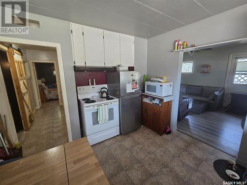 231 Laurier Street, Glenavon, SK - Indoor Photo Showing Kitchen