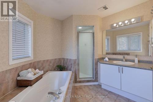 461 Nahani Way, Mississauga (Hurontario), ON - Indoor Photo Showing Bathroom