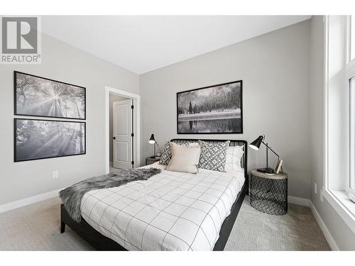 1927 Pineridge Mountain Run, Invermere, BC - Indoor Photo Showing Bedroom