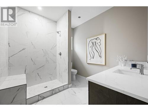 1744 Pine Ridge Mountain  Trail, Invermere, BC - Indoor Photo Showing Bathroom